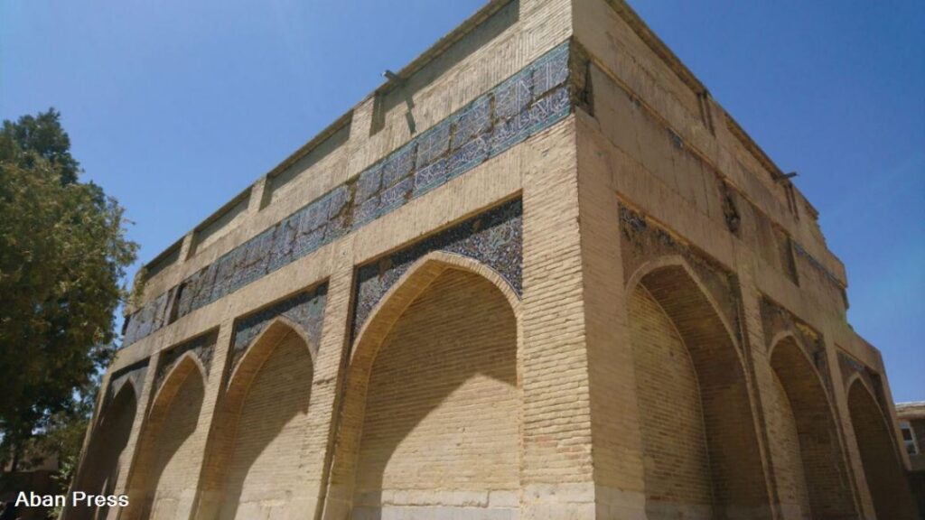 زنان و تحریف تاریخ زنان و تحریف تاریخ