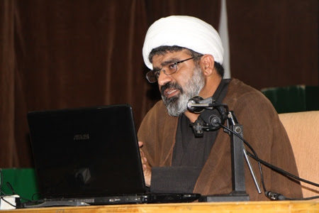 پنج عامل اصلی گرایش افراد به سمت فرقههای انحرافی از دیدگاه حجت الاسلام و المسلمین علیرضا روزبهانی پنج عامل اصلی گرایش افراد به سمت فرقههای انحرافی از دیدگاه حجت الاسلام و المسلمین علیرضا روزبهانی