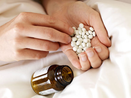 اگر نگذاری به کلاس بروم، خودم را می‌کشم!