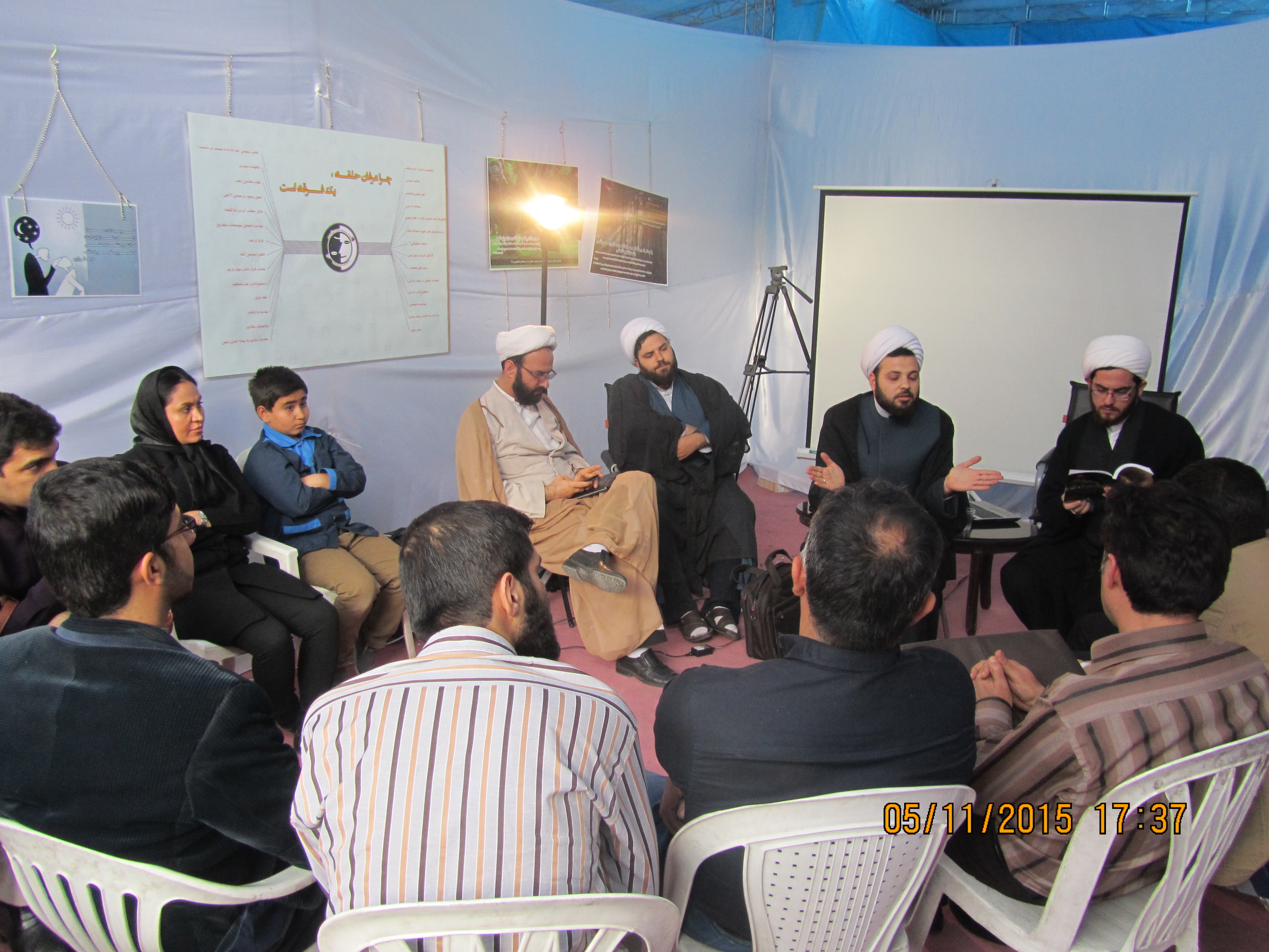 گزارش تصویری از فعالیت انجمن در نمایشگاه کتاب(2)