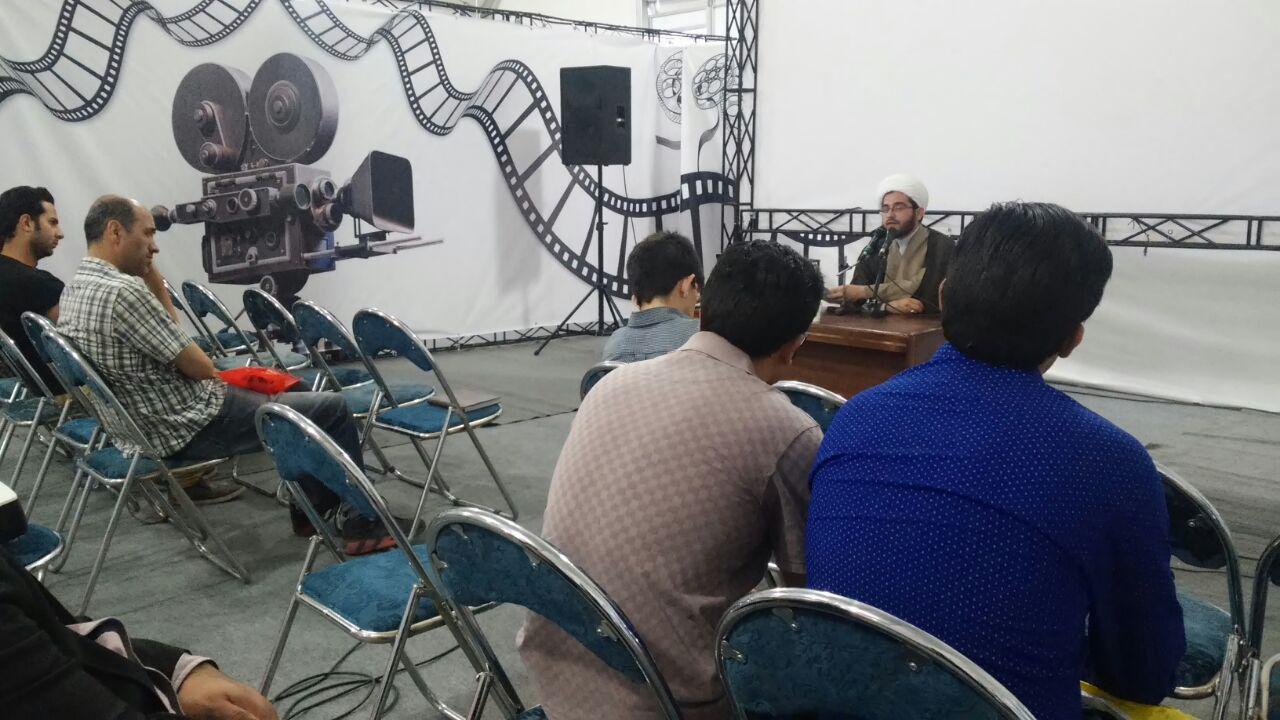 گزارش تصویری از فعالیت انجمن در نمایشگاه کتاب(2)