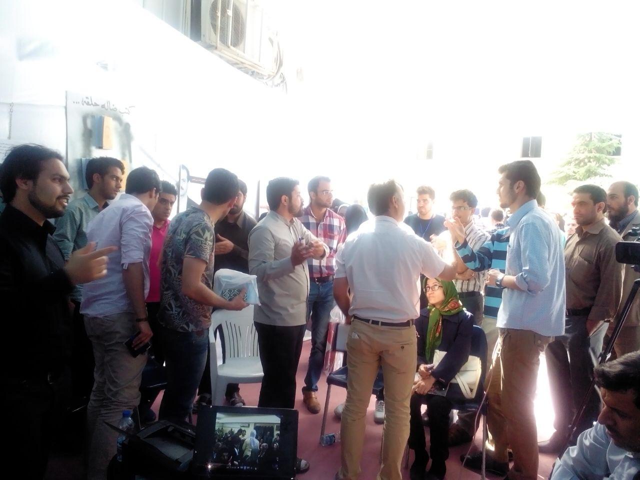 گزارش تصویری از فعالیت انجمن در نمایشگاه کتاب(2)