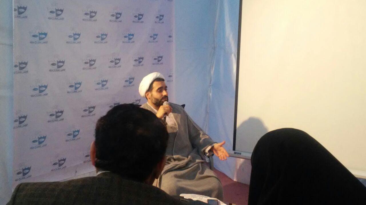 گزارش تصویری از فعالیت انجمن در نمایشگاه کتاب(2)