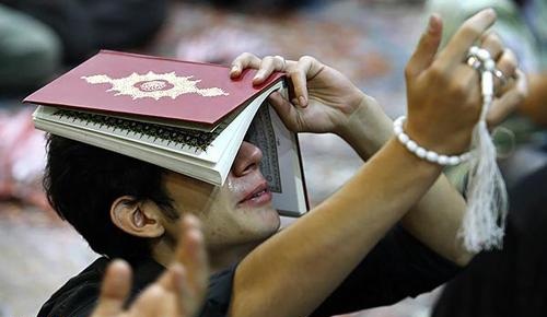 ویژه ی ماه مبارک رمضان ماه توبه و انابه ویژه ی ماه مبارک رمضان ماه توبه و انابه