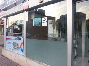 پخش پوسترها و نشریههایی در رابطه با روشنگری علیه عرفان حلقه در شهر کرج پخش پوسترها و نشریههایی در رابطه با روشنگری علیه عرفان حلقه در شهر کرج