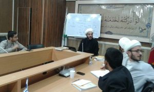 کارگاه آثار فرقه گرایی بر جامعه دینی در جمع طلاب کازرونی کارگاه آثار فرقه گرایی بر جامعه دینی در جمع طلاب کازرونی
