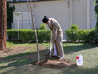 رهبر انقلاب امروز در مورد مبارزه با بیماری کرونا فرمودند: دعای هفتم صحیفه سجادی