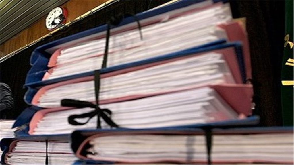 طب اسلامی، طب سنتی افراطی، کلاهبرداری دلاری