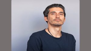 نقاب آرامش، چهره آشوب؛ نگاهی به موجسواری مدعیان معنویت در اغتشاشات اخیر قانون جذب، حسین اورا، ادعاهای واهی