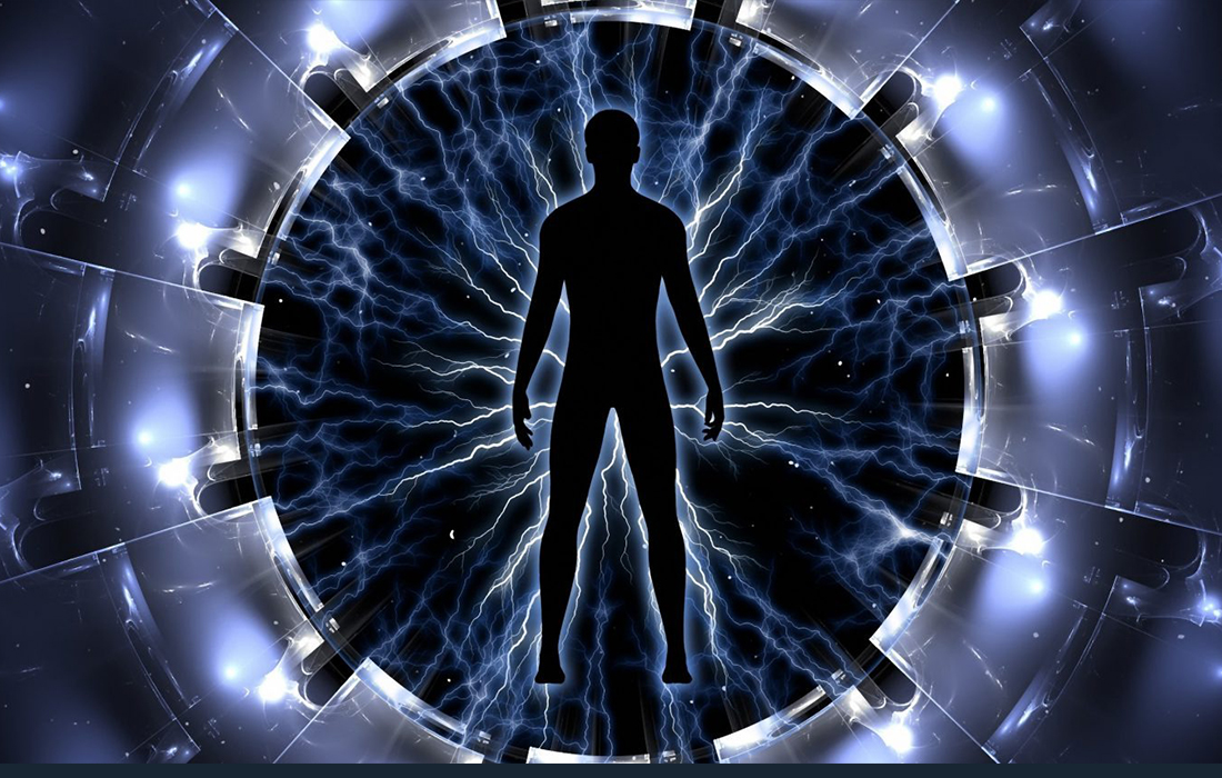 معروف است که دیر زمانی انگلیسی ها مدعی بودند که آفتاب هرگز در سرزمین های پادشاهی بریتانیا غروب نمی کند.