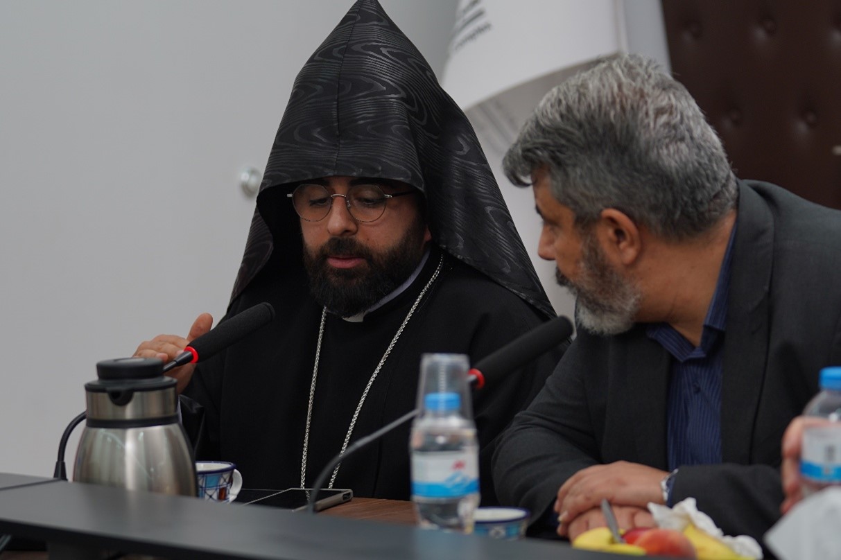 نشست همگرایی ادیان الهی در مبارزه با ظلم جهانی