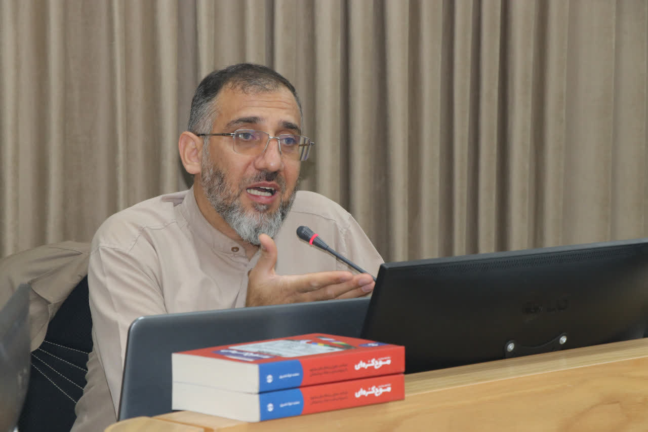 گزارش نشست «نقد و بررسی موج کرهای» ویژه مبلغان مدارس امین گزارش نشست «نقد و بررسی موج کرهای» ویژه مبلغان مدارس امین