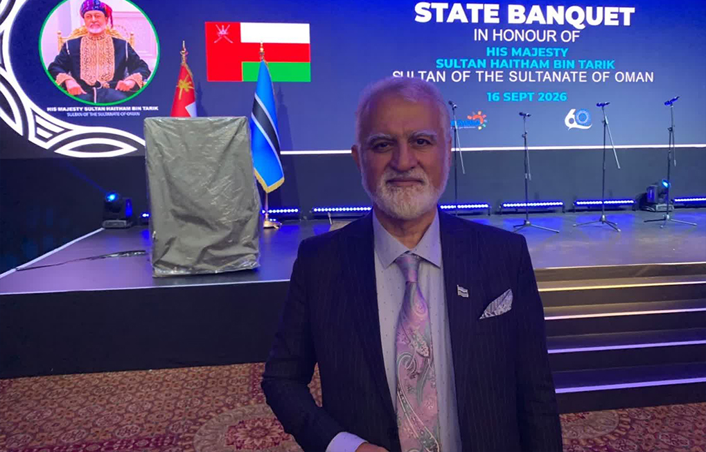 تلاش مهره نفوذی بهائیت در آفریقا برای تاثیرگذاری میان روابط عمان-آفریقا در جهت منافع فرقه و غرب بهائیت
