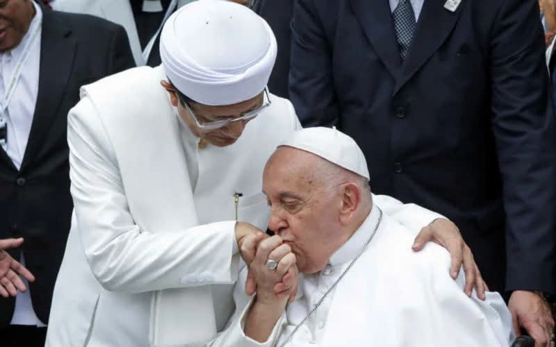 از گفتوگوی ادیان تا اتهام «مماشات با اسلام»؛ بررسی انتقادات مطرحشده علیه سیاست واتیکان مسیحیت، مسیحیت صهیونیستی