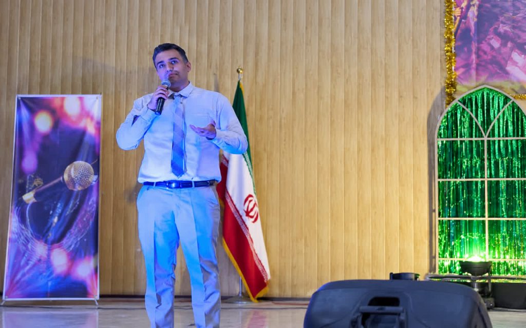 انتقاد از دولت در جشن مهرگان؛ وقتی مطالبه حمایت ملی با حاشیههای اجرایی همراه میشود زرتشت، باستان گرایی